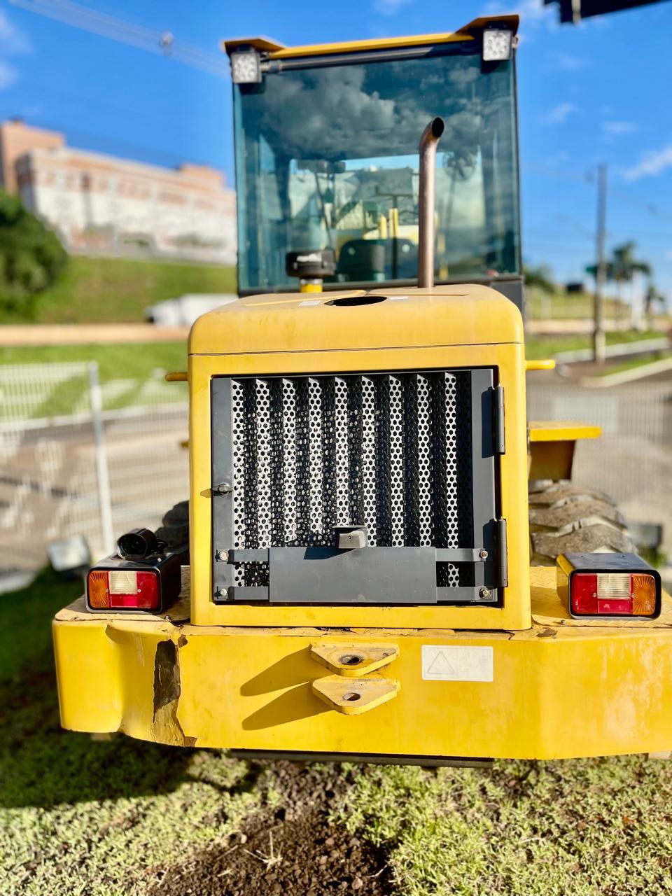 Carregadeira LiuGong 816c - Imagem 3